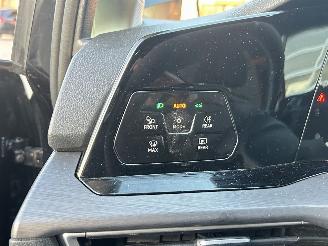 Volkswagen Golf 1.4 GTE eHybrid picture 17