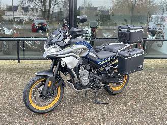 Voiture accidenté CFMoto  800 MT Sport 2024/3