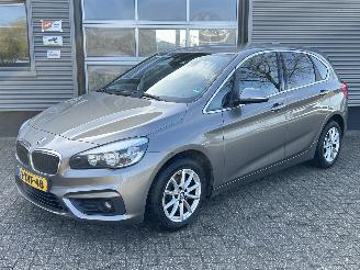 uszkodzony samochody osobowe BMW 2-serie 218i Active Tourer Executive 2014/11