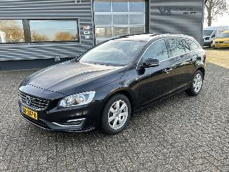 Tweedehands auto Volvo V-60 2.0 T5 Kinetic 245PK Automaat 2016/7