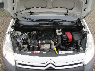 Citroën Berlingo 1.6 BlueHDI 75 Club marge picture 24