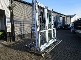 Alle  Kozijnenbok + kozijnen beschadigd. picture 2