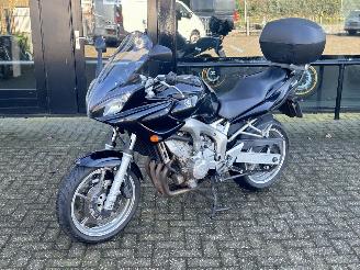 damaged motor cycles Yamaha FZ 6 Fazer  2004/1