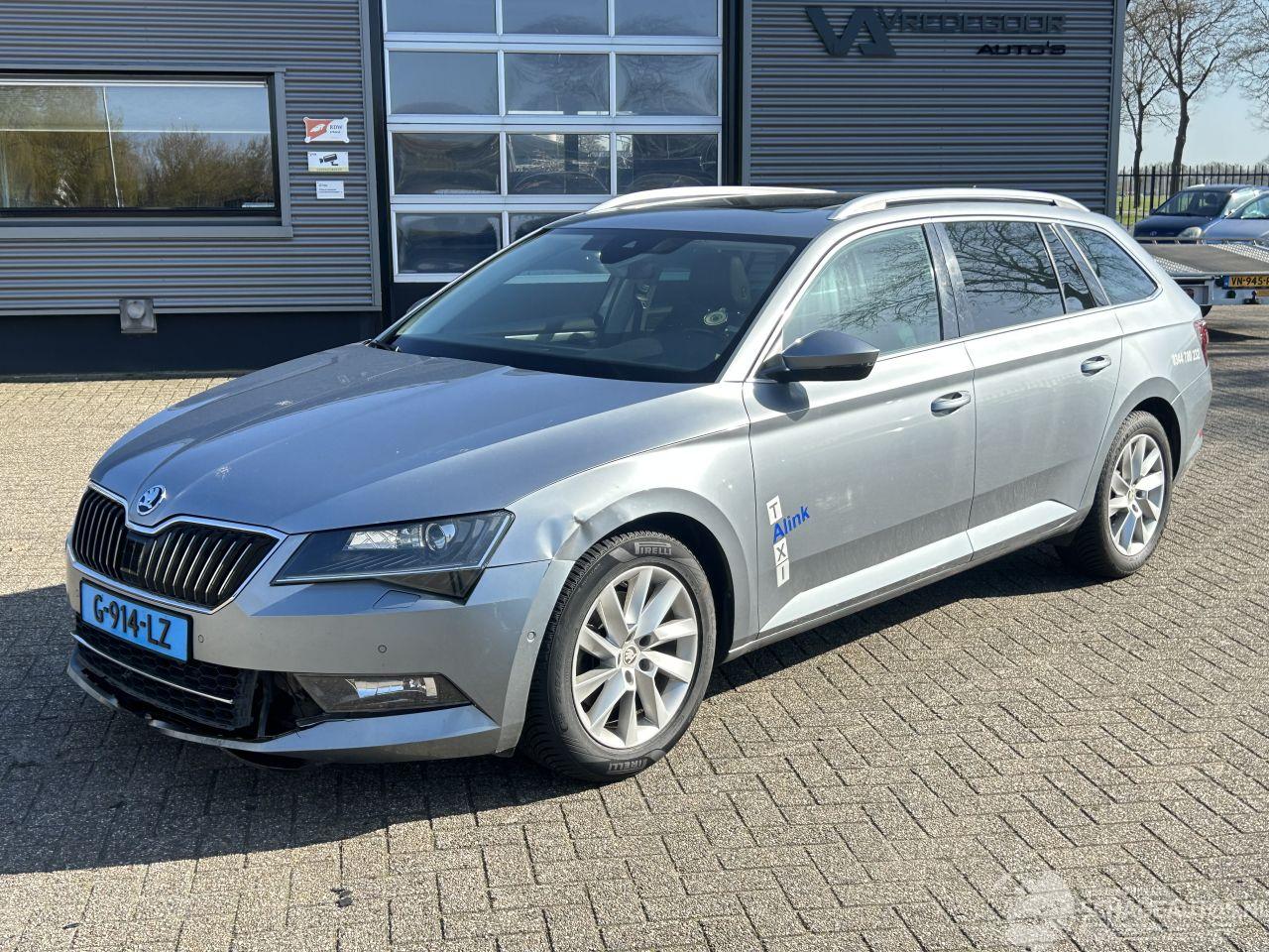 Skoda Superb Combi 2.0 TDI Style Business