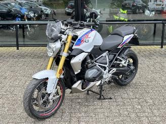 damaged motor cycles BMW  R 1250 R HP 2020/11