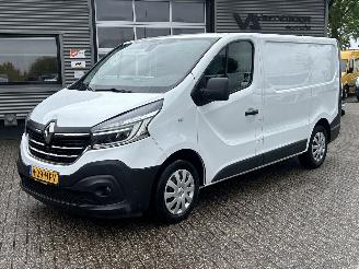 damaged commercial vehicles Renault Trafic 2.0 dCi 120 T29 L1H1 Comfort 2020/10