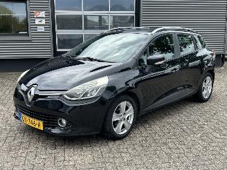 Unfallwagen Renault Clio Estate 0.9 TCe Expression 2013/7