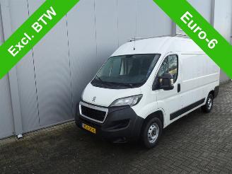 Gebrauchtwagen Van Peugeot Boxer 335 2.2 BlueHDi 140 L2H2 Premium LET OP 1 E VERSNELING STUK WEL GEWOON RIJDBAAR !!!!!! 2020/8