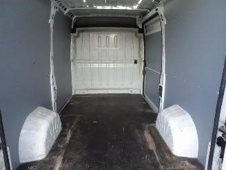 Peugeot Boxer 335 2.2 BlueHDi 140 L2H2 Premium LET OP 1 E VERSNELING STUK WEL GEWOON RIJDBAAR !!!!!! picture 11