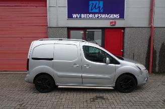 Citroën Berlingo 1.6 e-HDI 500 Club Economy 3 zits clima navi picture 24