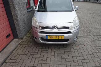 Citroën Berlingo 1.6 e-HDI 500 Club Economy 3 zits clima navi picture 16