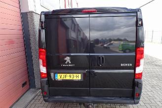 Peugeot Boxer 330 2.2 BlueHDi 120 L2H1 Premium airco picture 15