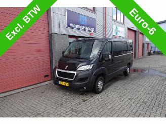 bruktbiler bedrijf Peugeot Boxer 330 2.2 BlueHDi 120 L2H1 Premium airco 2021/1