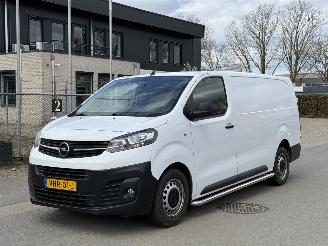 begagnad bil bedrijf Opel Vivaro  2021/12