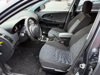 Kia Cee d 1.6 X-tra (Stationwagen 5-dr.) picture 16