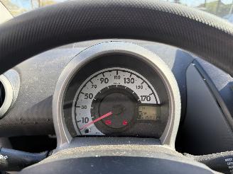 Toyota Aygo 1.0-12V Comfort (Hatchback 3-dr.) picture 10