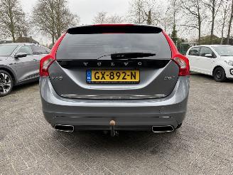 Volvo V-60 2.4 D6 Twin Engine R-Design picture 4