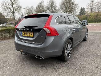 Volvo V-60 2.4 D6 Twin Engine R-Design picture 5