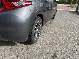 Peugeot 208 1.4 VTi Griffe (Hatchback 5-dr.) picture 17