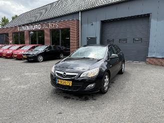  Opel Astra 1.4 Edition 2012/8