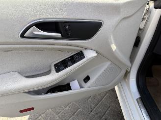 Mercedes Cla-klasse 180 Ambition (Sedan 4-dr.) picture 18