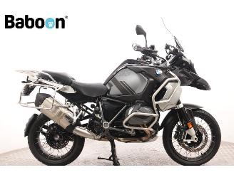 danneggiata motocicli BMW R 1250 GS Adventure Triple Black 2023/4