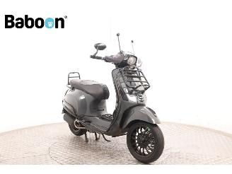 Vespa  Sprint 45KM picture 2