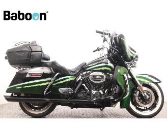 Harley-Davidson FLHTCUSE CVO Ultra Classic 2006/8