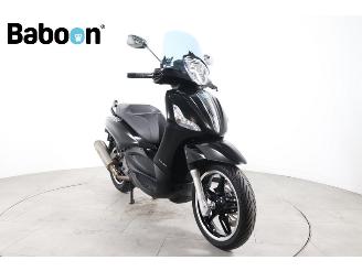 Piaggio Beverly 350 Sport Police ABS picture 2
