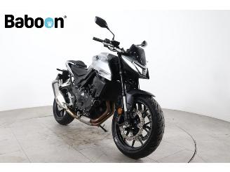 Honda CB 750 Hornet picture 2