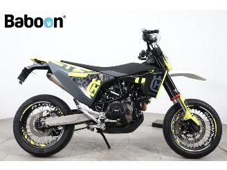 damaged motor cycles Husqvarna  701 Supermoto 2023/11