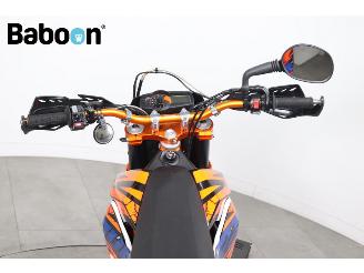 KTM 690 SMC R picture 15