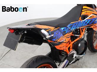 KTM 690 SMC R picture 14