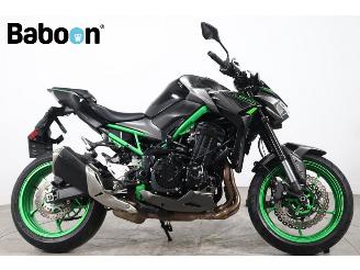 krockskadad bil motor Kawasaki Z 900  2023/3