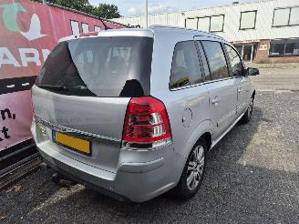 Opel Zafira 1.8 cosmo picture 3