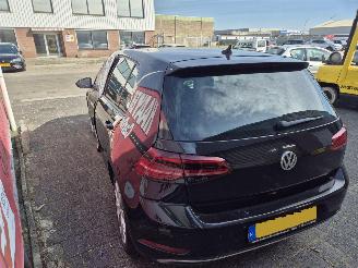 Volkswagen Golf 1.0 tsi comfortline business picture 4