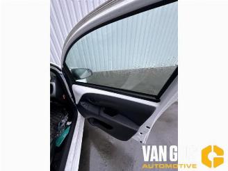 Peugeot 108 108, Hatchback, 2014 1.0 12V picture 12