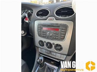 Ford Focus Focus 2, Hatchback, 2004 / 2012 1.6 16V picture 11