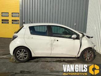Toyota Yaris Yaris III (P13), Hatchback, 2010 / 2020 1.0 12V VVT-i picture 4
