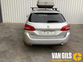 Uttjänta bilar auto Peugeot 308 308 SW (L4/L9/LC/LJ/LR), Combi 5-drs, 2014 / 2021 1.2 12V e-THP PureTech 130 2016/6