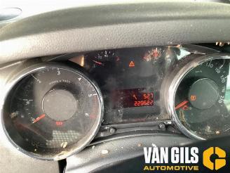 Peugeot 5008 5008 I (0A/0E), MPV, 2009 / 2017 1.6 BlueHDi 115 picture 14