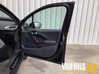 Peugeot 2008 2008 (CU), MPV, 2013 / 2019 1.2 12V e-THP PureTech 110 picture 13