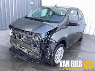 Toyota Aygo Aygo (B40), Hatchback, 2014 1.0 12V VVT-i picture 2