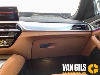 BMW 5-serie 5 serie (G30), Sedan, 2016 520i 2.0 TwinPower Turbo 16V picture 27