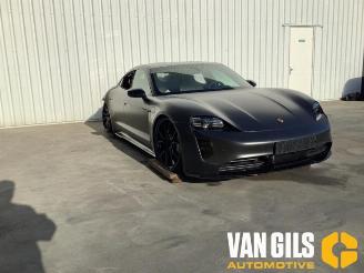Salvage car Porsche Taycan Taycan (Y1A), Sedan, 2019 4S Performance 2023/2