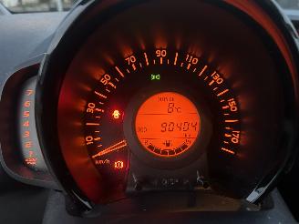 Peugeot 108  picture 11