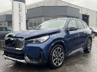 Voiture accidenté BMW iX1 xDrive30 306PK Launch Edition 67 kWh 2024/1