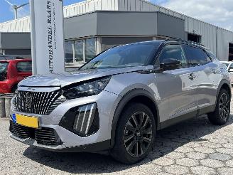krockskadad bil auto Peugeot e-2008 EV GT 54 kWh 2024/1