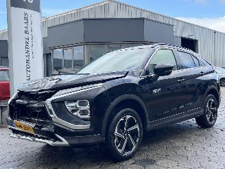skadebil auto Mitsubishi Eclipse Cross 2.4 PHEV Intense+ 2024/9