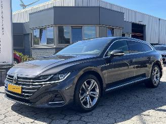 krockskadad bil auto Volkswagen Arteon R-Line 218PK 2021/7